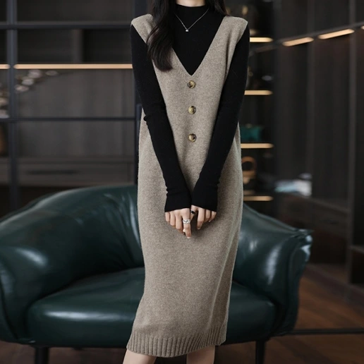 人気上昇中 Vネック ストレート 膝下丈 ノースリーブ ボタン エレガント シンプル ニットワンピース