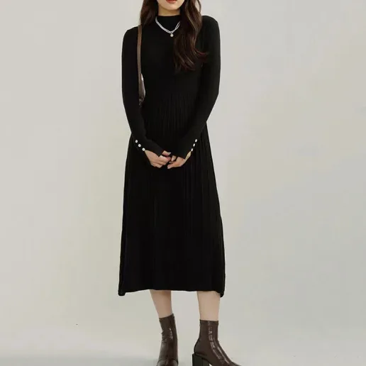 キレカジ モード ボタン ビジネス すね丈 Aライン 大きめのサイズ感 コーディネート自在 レトロ ハーフネック ニットワンピース