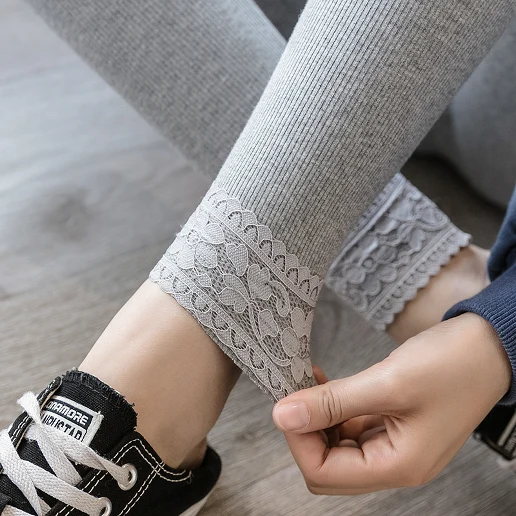 新作発売！ 無地 レース ランダムティアード 切り替え アンクル丈（9分丈） ファッション タイトパンツ