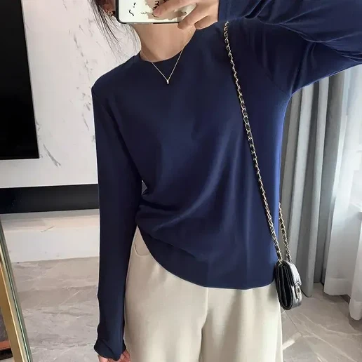 「女性に大人気」無地 長袖 プルオーバー ラウンドネック シンプル 着痩せ効果 細身シルエット Tシャツ