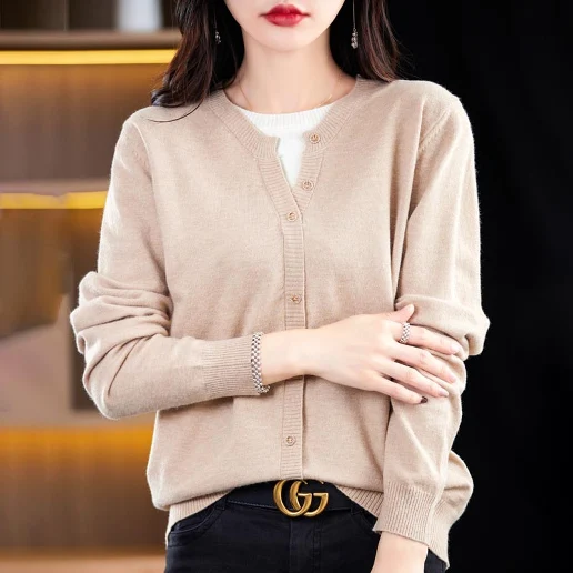 着回し力抜群 ニット ボタン Vネック 長袖 ボーダー シンプル ニットセーター